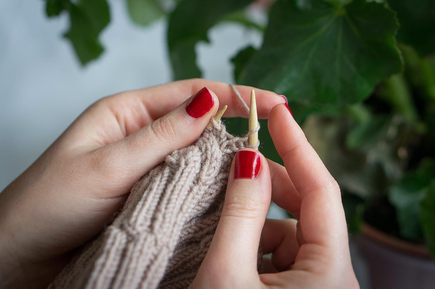 Finger knitting workshop