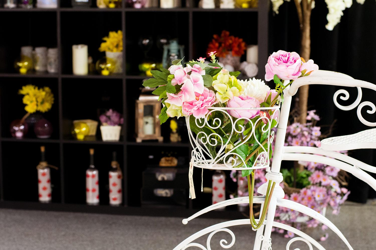Basket and bouquet flower arranging workshop